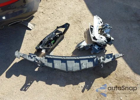 2017 Chevrolet Camaro 1Lt z USA, uszkodzony, nr VIN 1G1FB1RX4H0151244